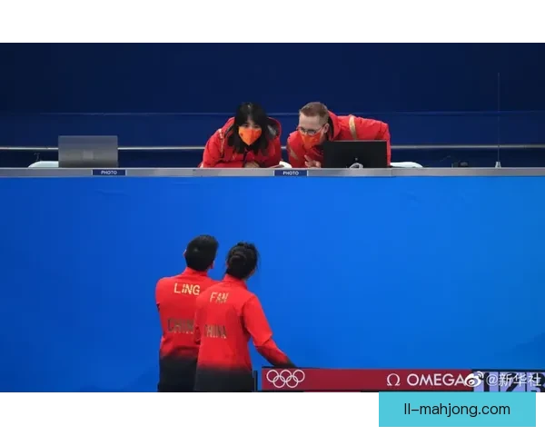 世界杯官方志愿者全新服装首次亮相引发热议